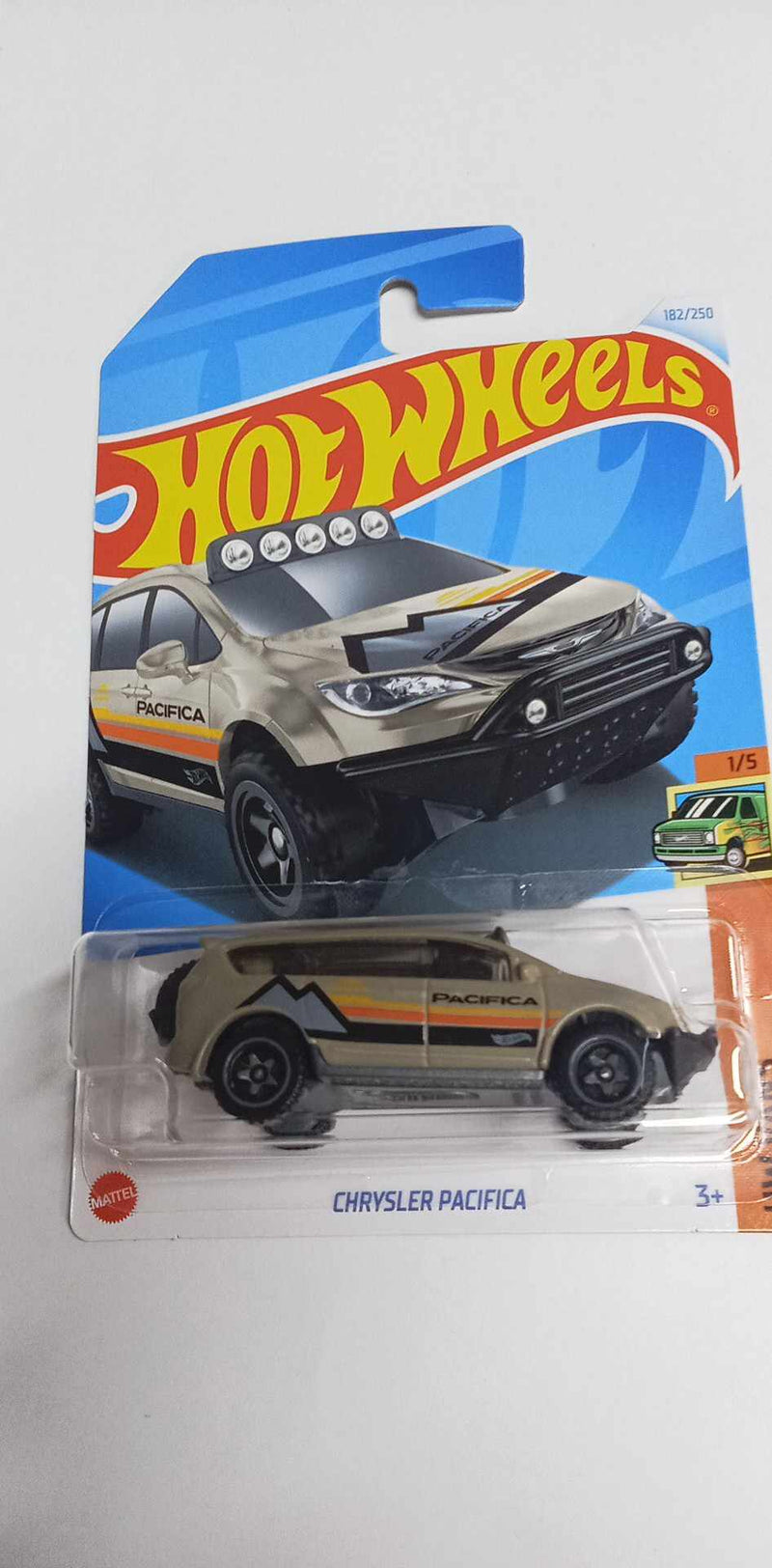 2024 HOT WHEELS  -CHRYSLER PACIFICA- 182/250 - HW VANS  (HTB93)