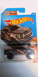 2016 Hot Wheels -HW Hot Trucks 10/10 Ford 2017 F-150 Raptor 150/365 (DHX48)