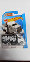 2015 Hot Wheels #28 HW City- HIWAY HAULER 2 (CFH50)