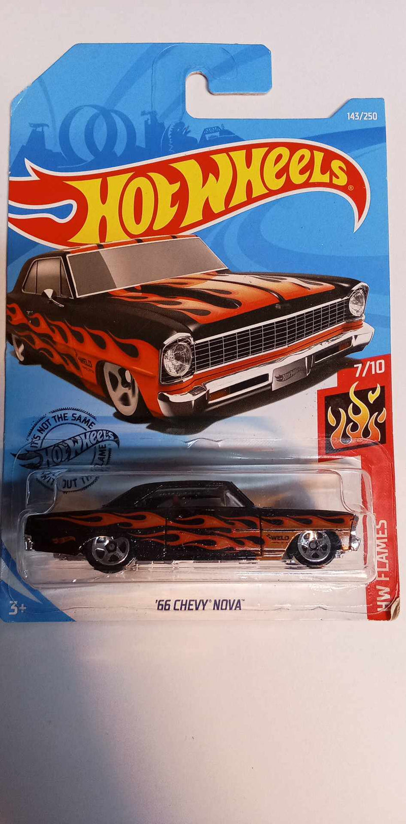 2019 HOT WHEELS - HW Flames 7 / 10 - '66 Chevy Nova 143 / 250 (FYF18)