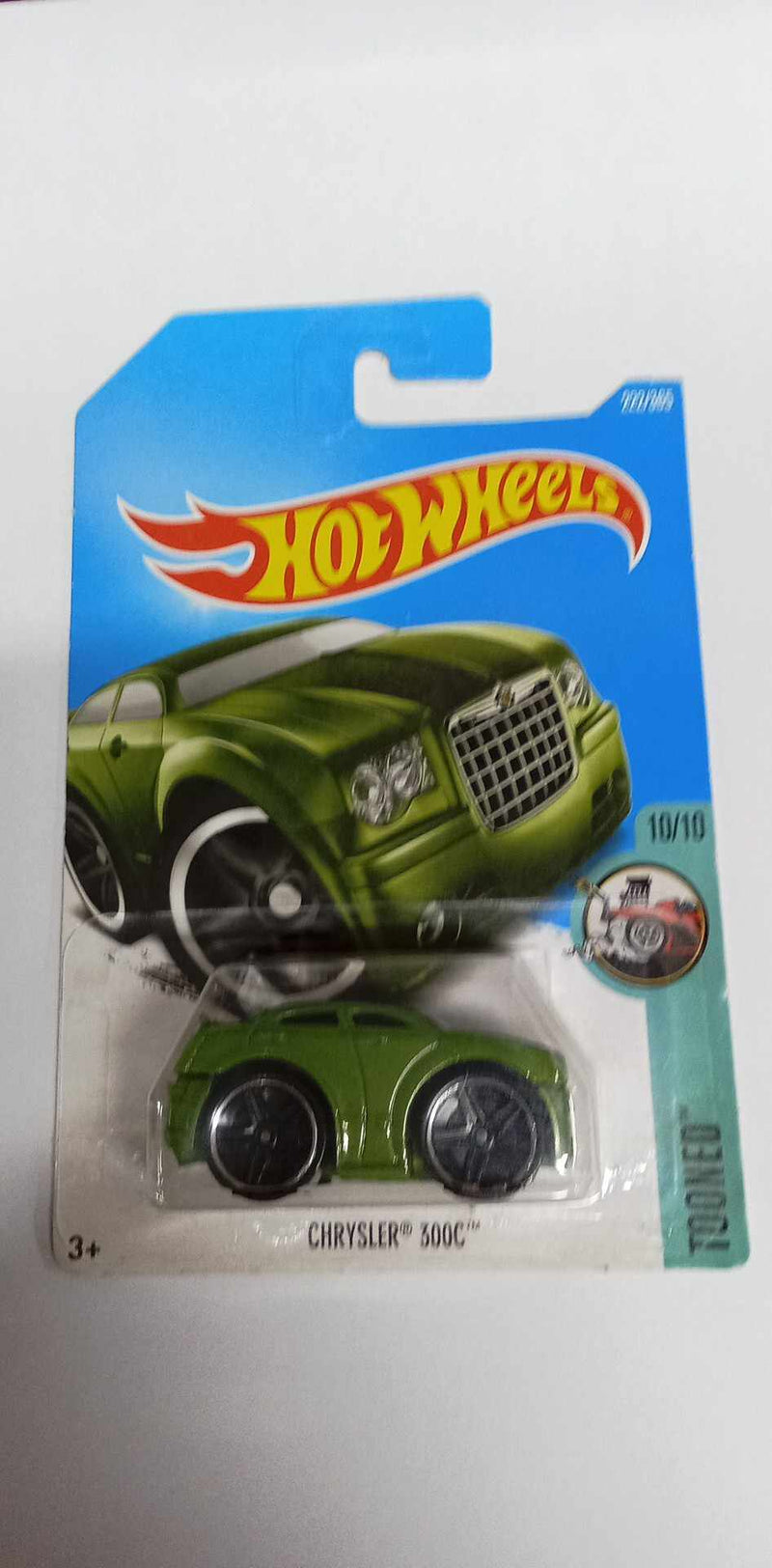 2017 Hot Wheels- Chrysler 300C- 222/365  Tooned 10/10 (DVB40)