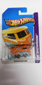 2013 Hot Wheels- HW Showroom- Volkswagen Kool Kombi #169 (X1984)